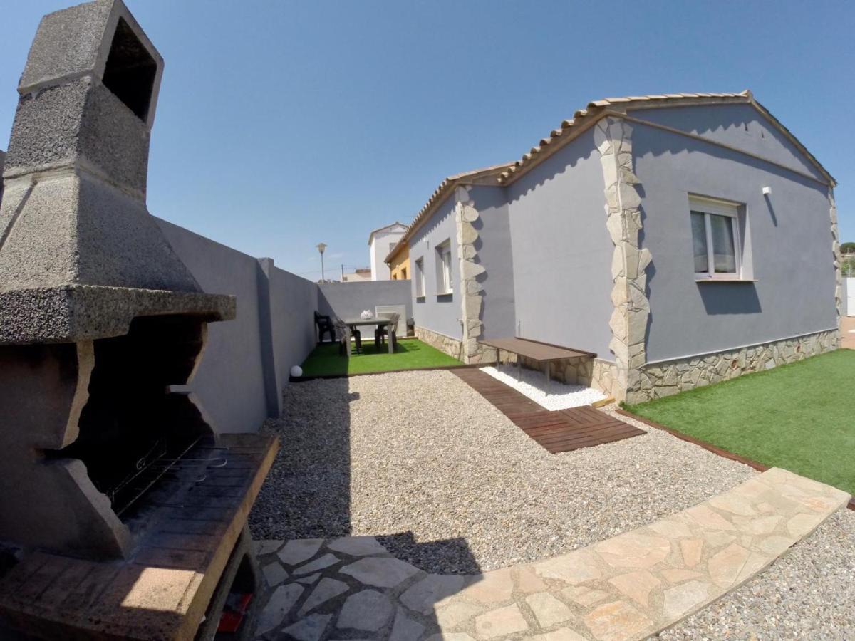 Willa Casa En L Escala Con Piscina Y Wifi Free L' Escala Zewnętrze zdjęcie