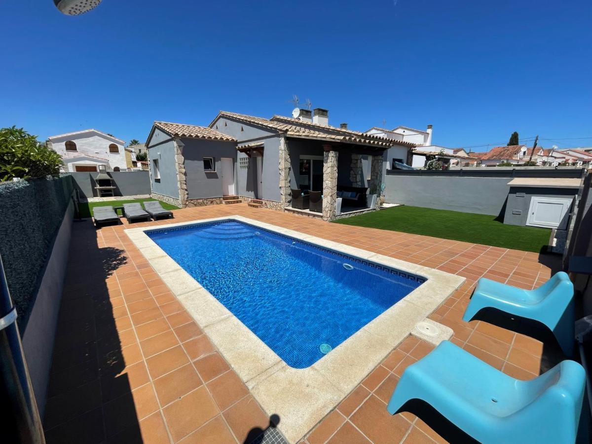 Willa Casa En L Escala Con Piscina Y Wifi Free L' Escala Zewnętrze zdjęcie